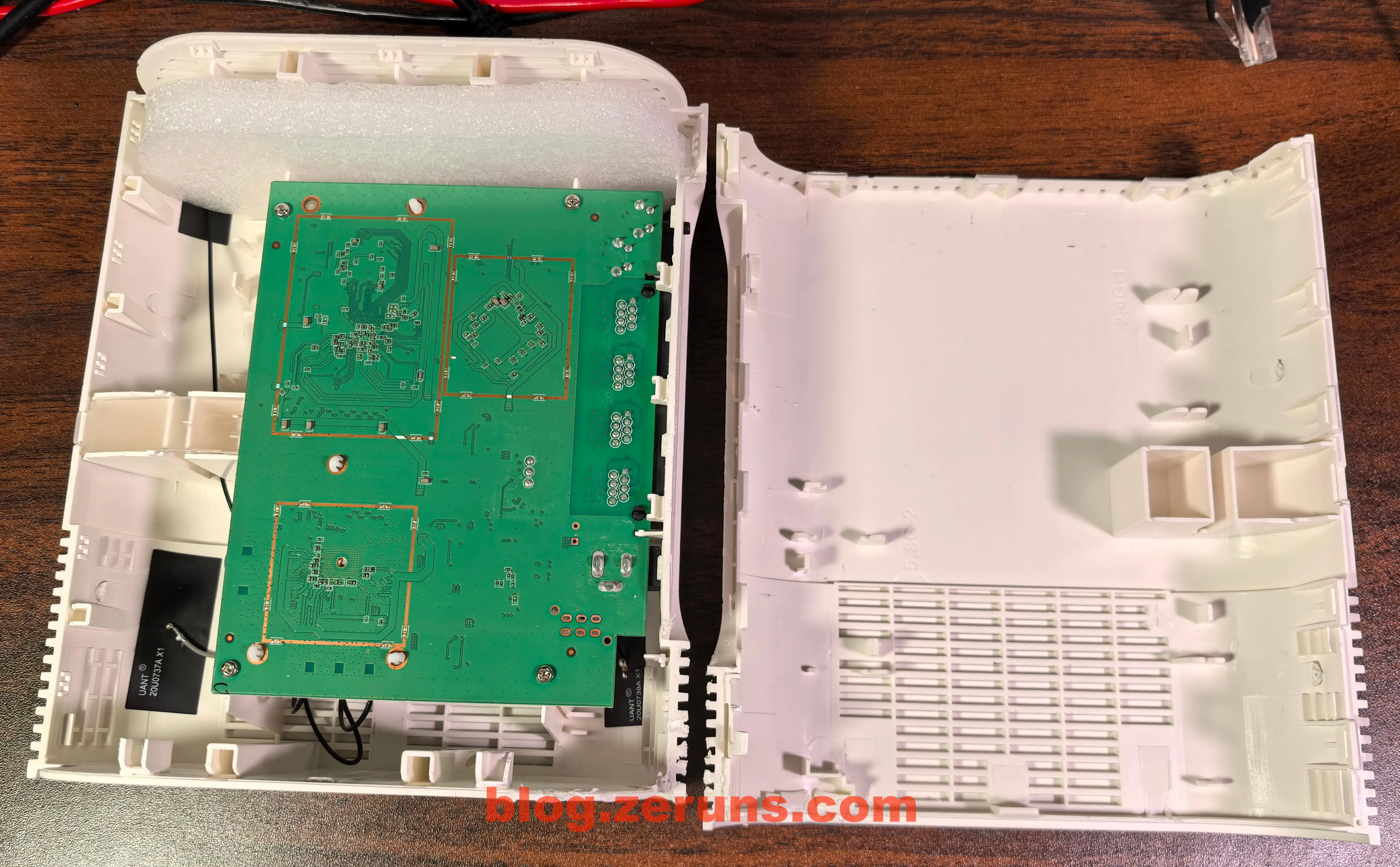 iKuai IK-Q3000 WiFi6 Wireless Router - Unboxing, Review, and Teardown